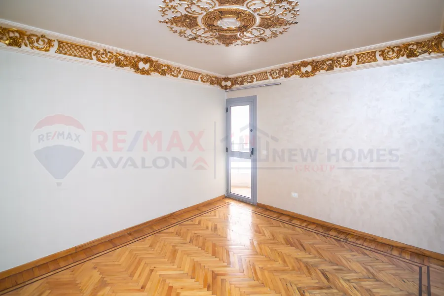 Apartment for sale 185 m Saba Basha (building on the sea - brand building)