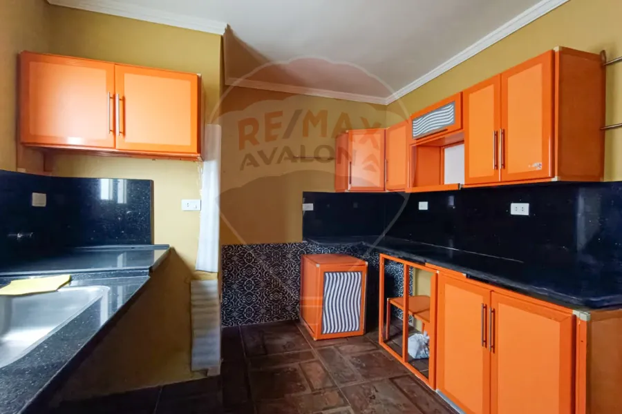 شقة للبيع 210 م كفر عبده (ش الاسماعيلية)