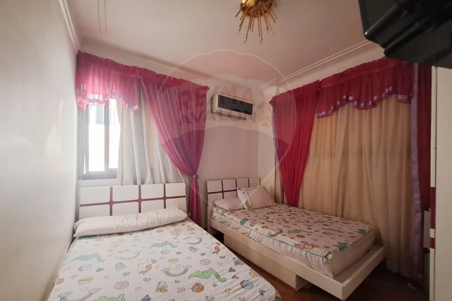 شقة للبيع 200 م سموحة (ش 302)