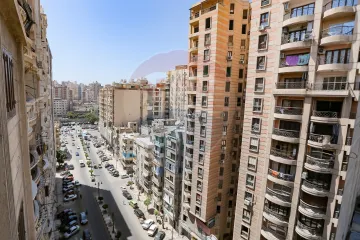 شقة للبيع 200 م سموحة (شارع ذكي رجب الرئيسي)