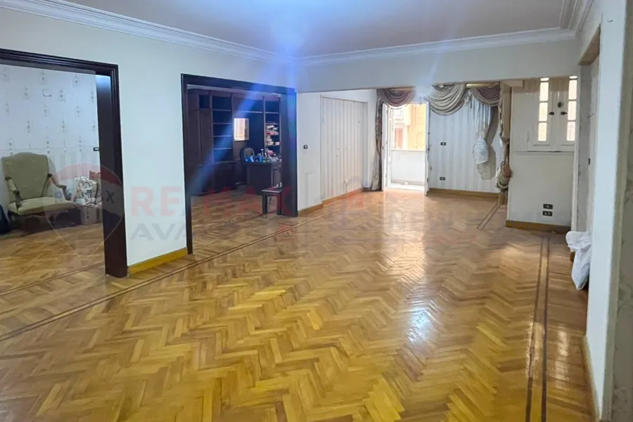 Apartment for sale 285 m Gianaclis (Mohamed Pasha Mohsen St.)