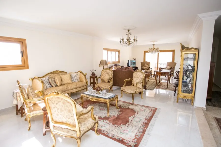 Apartment For Sale 230m Smouha (Branched From Albert El-awl St.)
