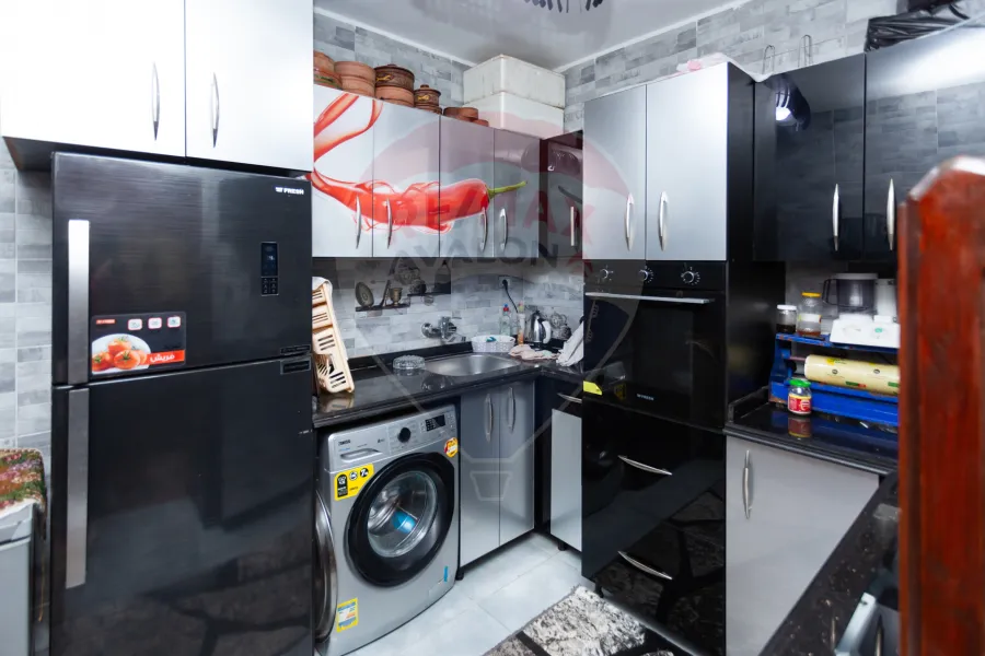 Apartment for sale 140 m Al-Assafra (Directly on the sea)