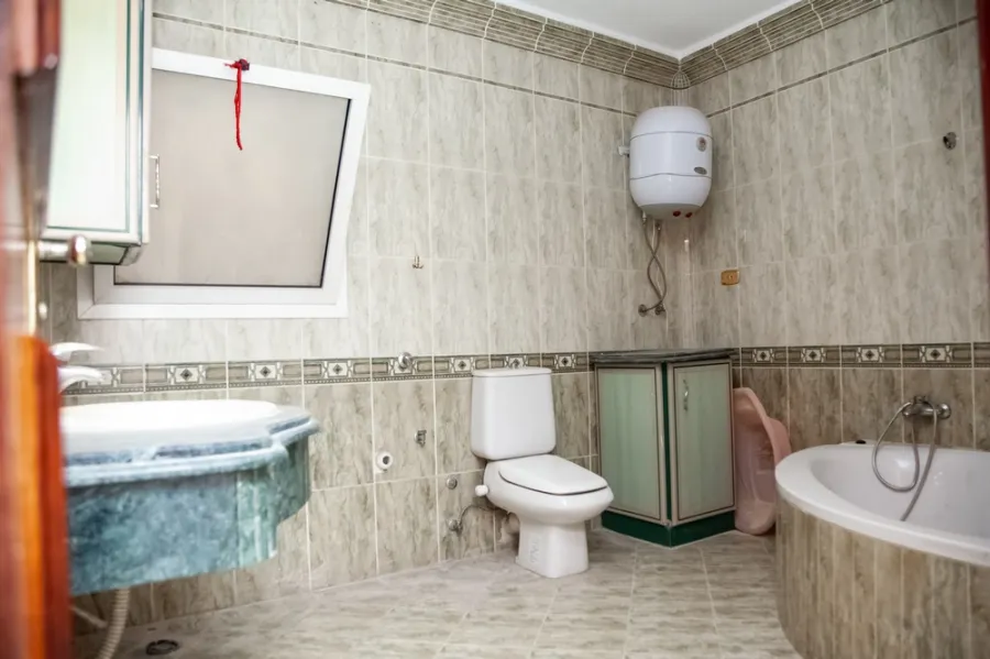 Apartment For Sale 330m Roushdy ( Soryia St.)