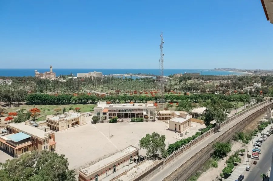 Apartment For Sale 220m El-Montaza (Malk Hafney St. - Infront Of Elmontaza Gardens)