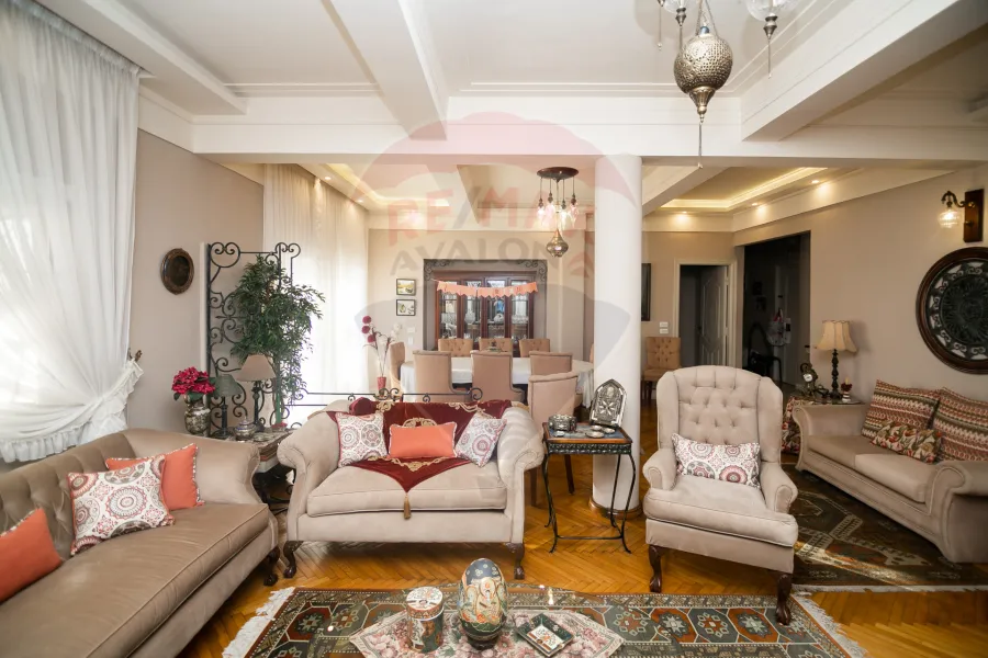 فيلا دوبلكس للبيع 420 م محطة الرمل (شارع فؤاد)