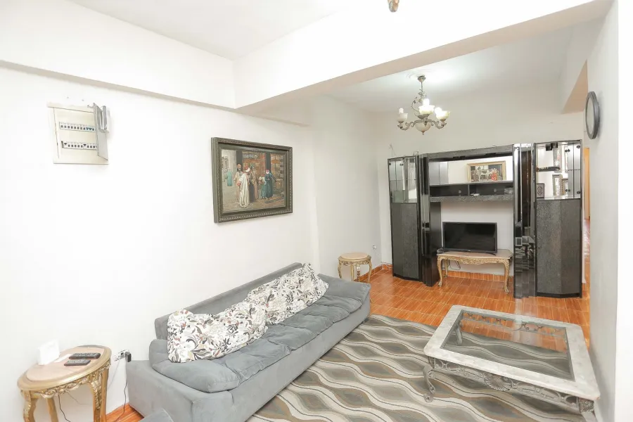 شقة للبيع 261م رشدي - على الترام مباشرة