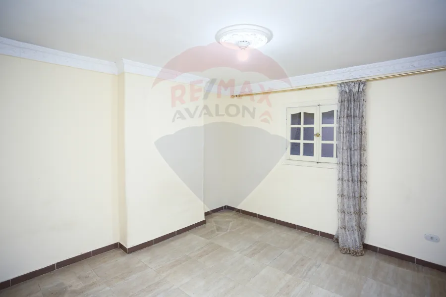 شقة للبيع 135 م العصافرة (خطوات من الكورنيش)