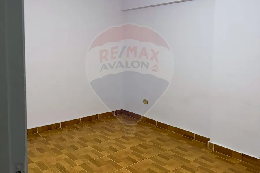 Apartment for rent 190 m El-Eqbal (Near Victoria college)