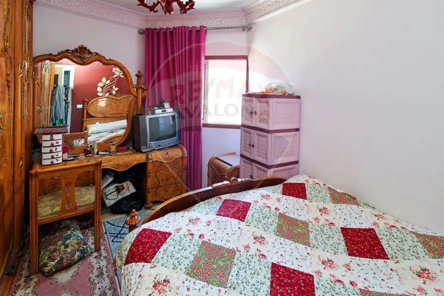 شقة للبيع 115 م سموحة (ش البلقان امام مكتب صحة سموحة)