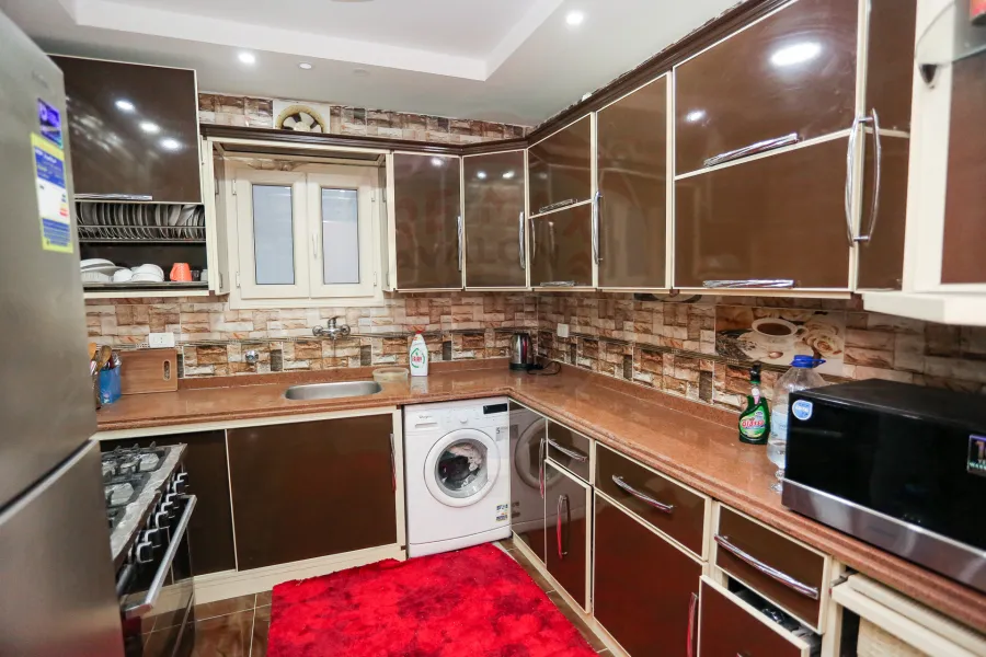 شقة للبيع 140 م جناكليس (متفرع من شارع مرتضى )