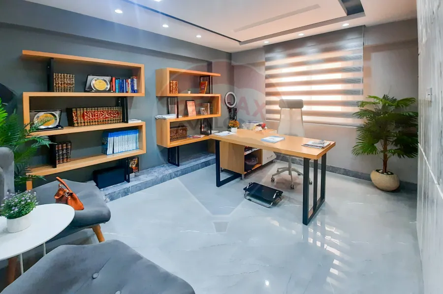 شقة إداري  للايجار 53 م لوران (ش شعراوي)