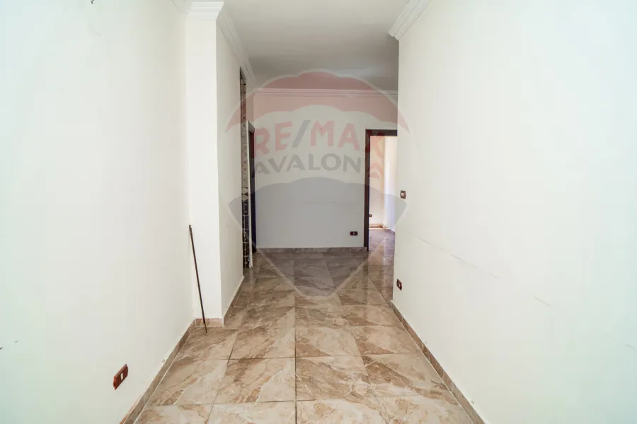 Administrative office for sale 40 m Victoria (Gamal Abdel nasser St.)