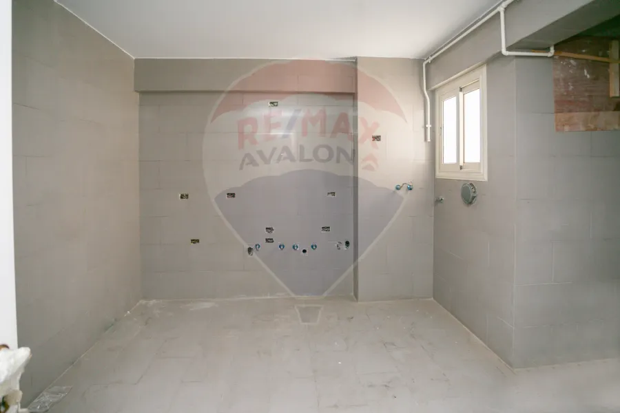 شقة للبيع 225 م سموحة (بيتك في النادي)