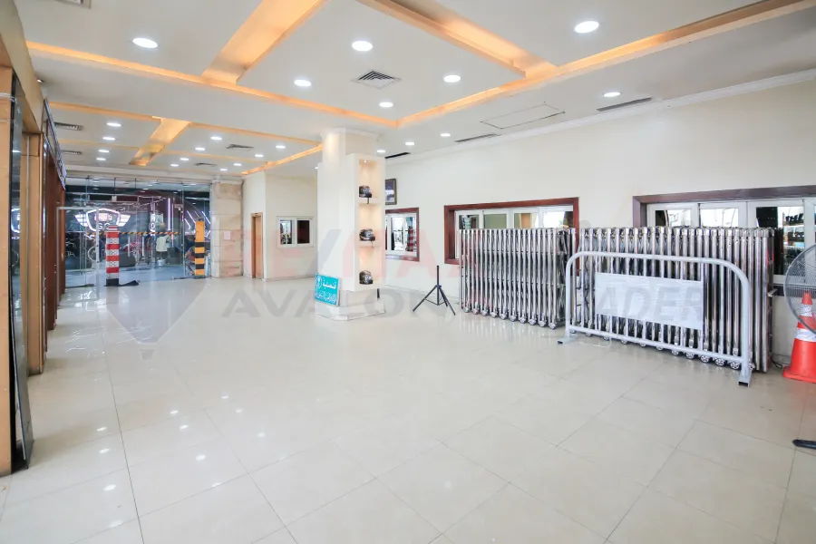 محلات تجارية للإيجار المطار ( بجوار مستشفي طلعت مصطفي )