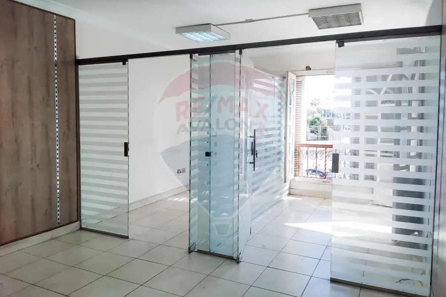 شقة إداري للإيجار 125 م سموحة (المربع الذهبى - أمام المركز الاوليمبى)