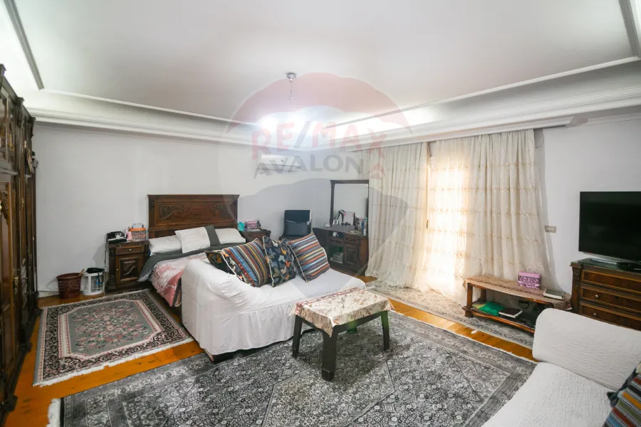 شقة دوبلكس للبيع 500 م جليم (خطوات للترام و ش أبوقير)