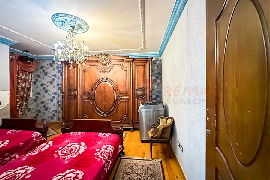 شقة للإيجار المفروش 240 م جليم (ش ابو قير)