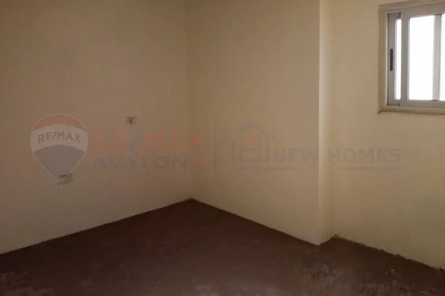 Apartment for rent 238 m Louran (El-Eqbal main st.)