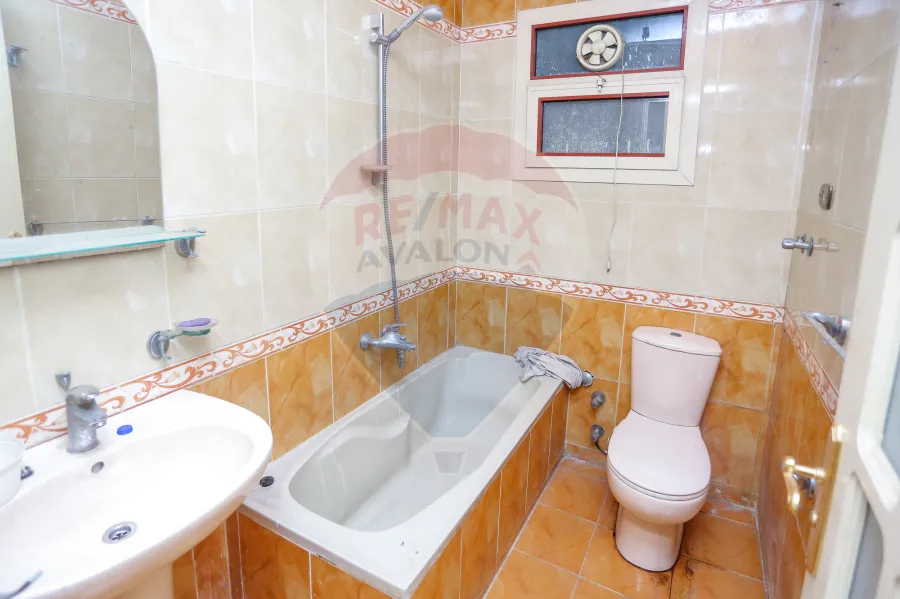 Apartment for sale 125 m Jnaklis (Steps from Abo Qeer St)