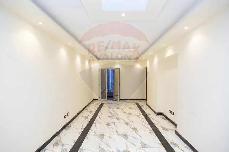 شقه للبيع 145 م سيدي بشر (خطوات من ش جمال عبدالناصر و ش العيسوي)