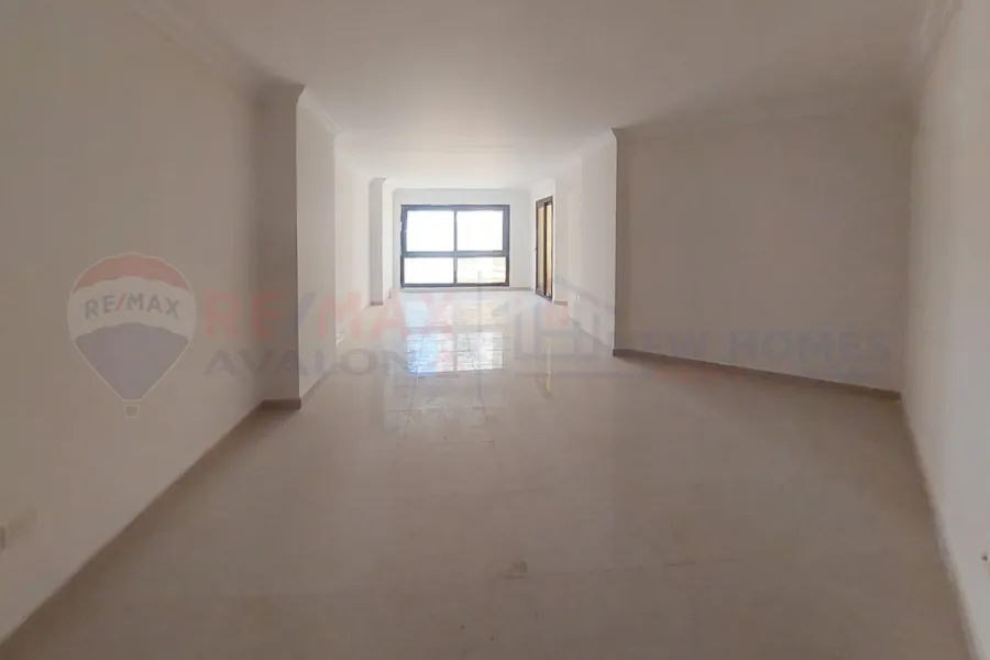 شقة للايجار 166 م سموحة (فالوري انطونيادس)