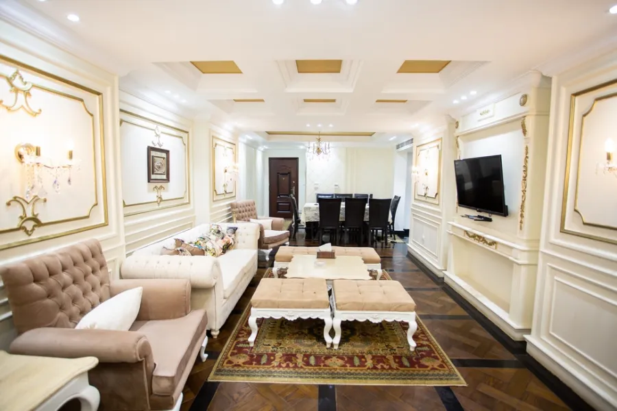 شقة فاخره للبيع 255م وابور المياه