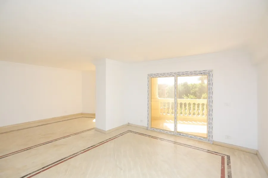Apartment For Sale 210m Camp-chizar (Steps From University Bridge)