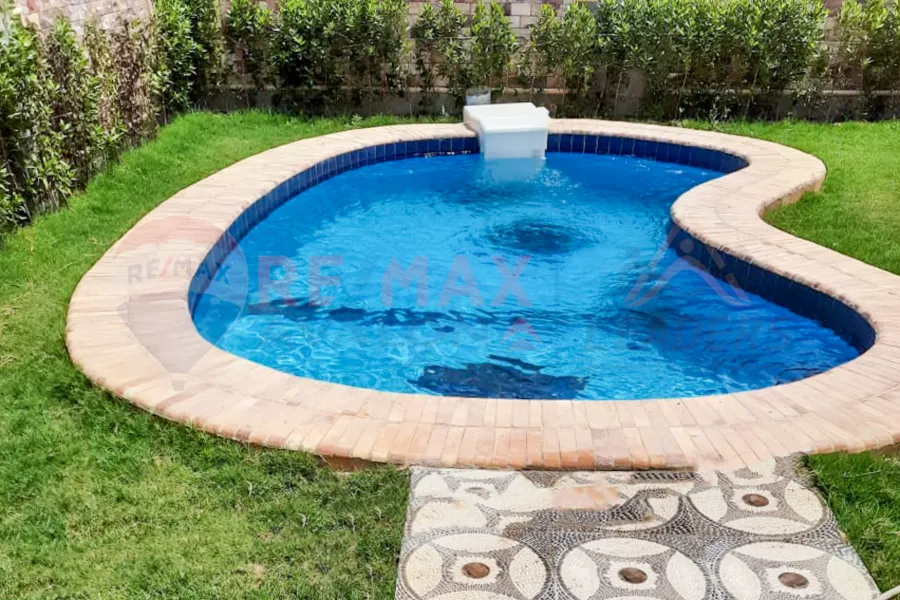 Stand-alone villa for sale North coast (Masr Elgededa - Kilometer 77) 400 m