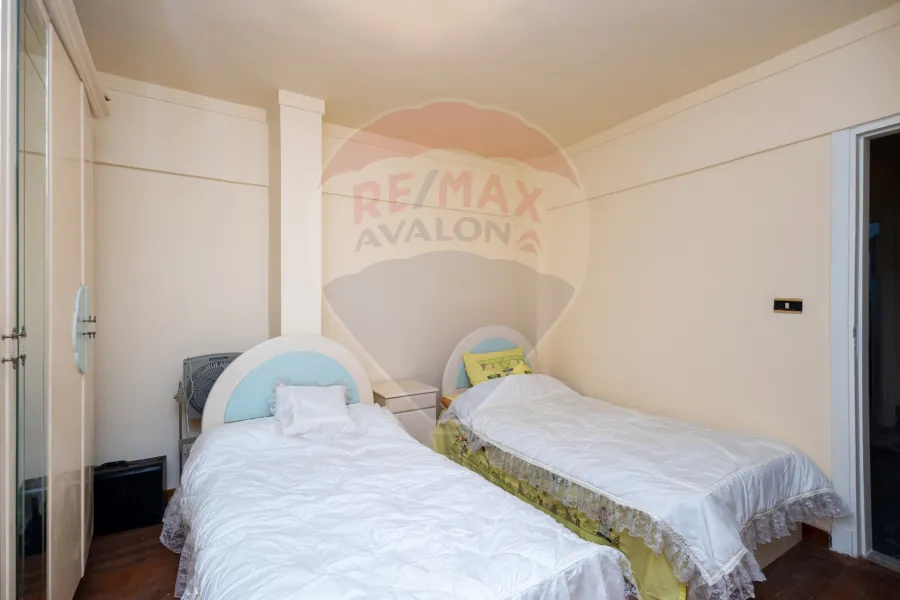 Duplex apartment for sale 260 m, Sidi Bishr (Khaled Ibn El Walid St.)