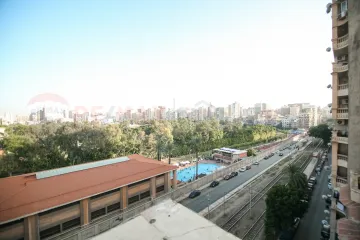 شقة للبيع 160 م سبورتنج (ش عمر لطفي)