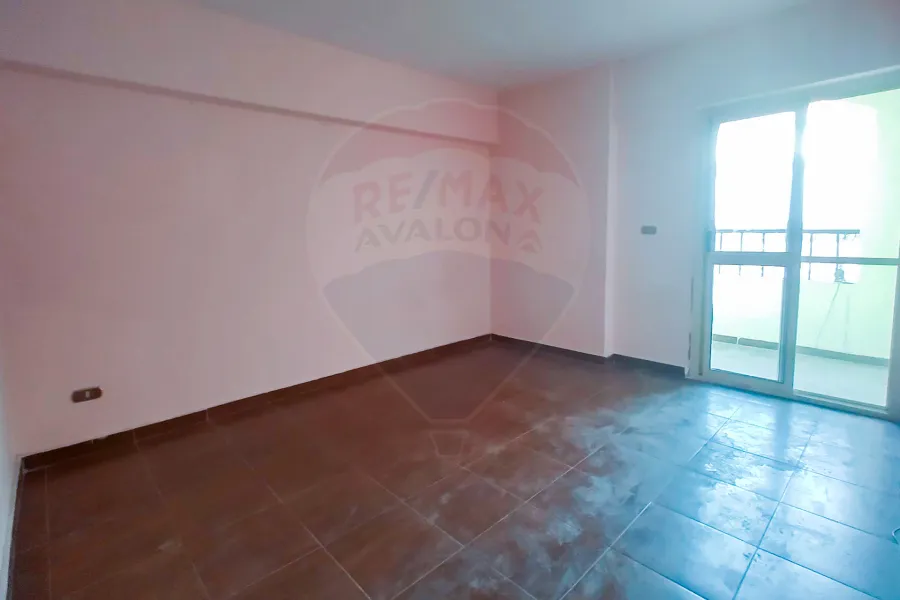 Apartment For Sale 133 m Smouha (Hilton St.)