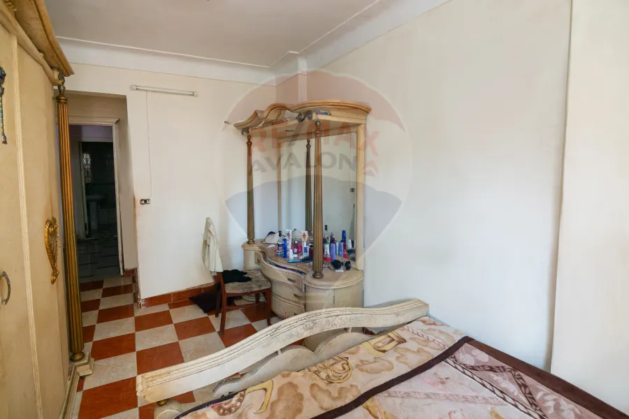 شقة للبيع 110 م كامب شيزار (ش هليوبوليس)