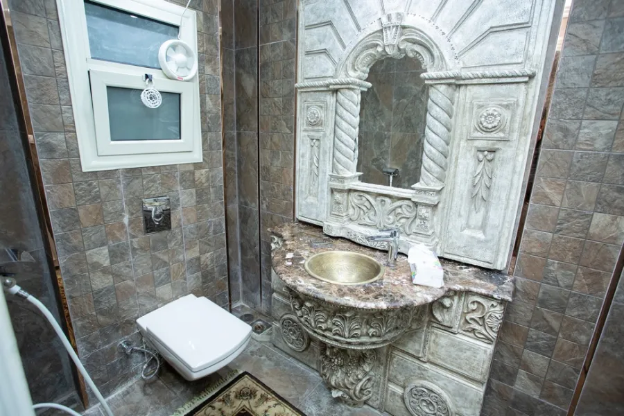 شقة فاخره للبيع 255م وابور المياه