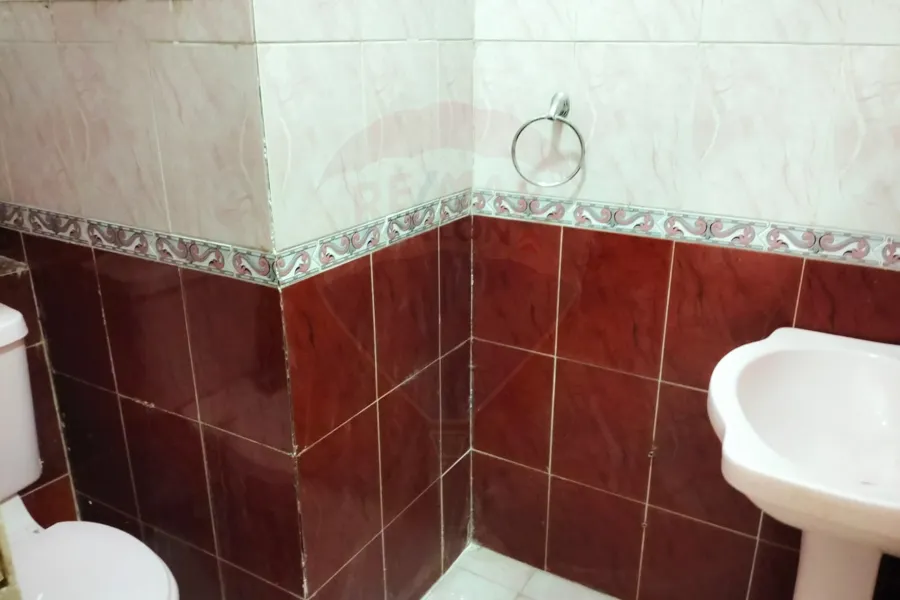 شقة للايجار 150 م سيدي بشر (ش محمد نجيب)