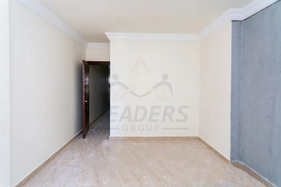 شقة للبيع 135 م جليم (خطوات من الترام)