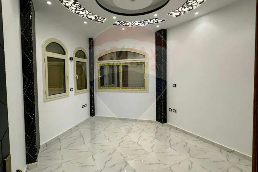 فيلا للبيع (بيرلا مارينا) 250 م