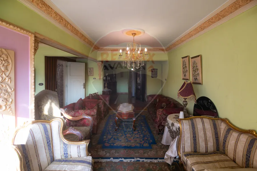 شقه للايجار 160 م سموحة (ش إسماعيل سري)