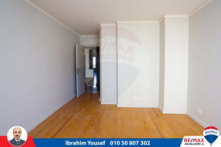 شقة للبيع  205م كفر عبده (ش الاسماعيلية - عمارة براند )- 4,600,000 ج كاش