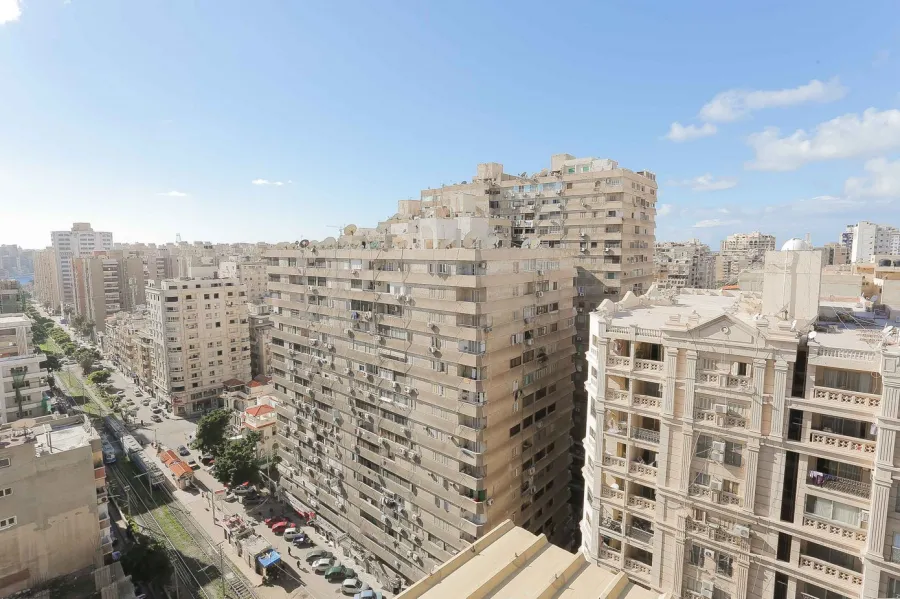 شقة للبيع 261م رشدي - على الترام مباشرة