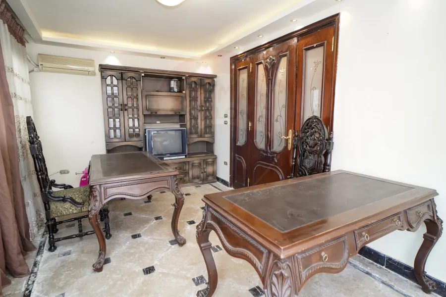 شقة للبيع 500 م لوران (ش شعراوي الرئيسي)