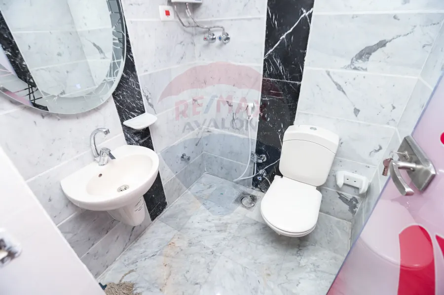 محل تجارى + ميزان للبيع 105 م بشاير الخير 3 ( الداون تاون )