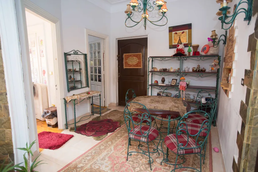 شقة للبيع 150جليم (خطوات من البحر)