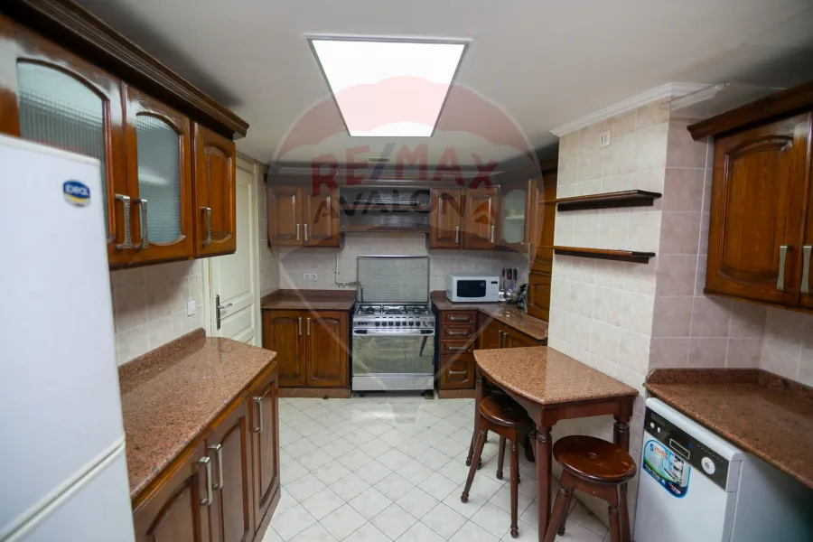 Furnished apartment for rent 270 m San Stefano (Four Seasons)