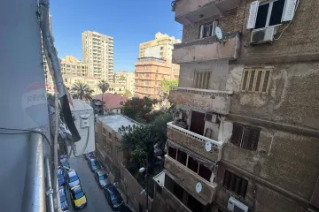 شقة مفروش للايجار 135 م ستانلي (خطوات للبحر)