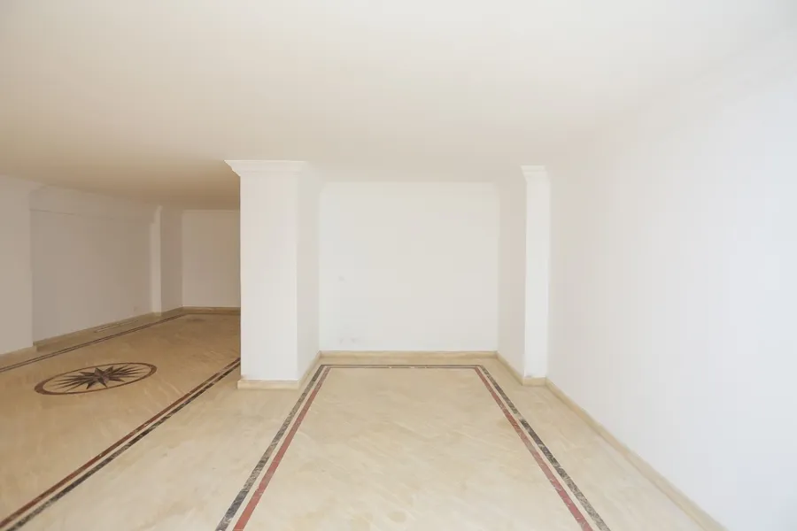 Apartment For Sale 210m Camp-chizar (Steps From University Bridge)