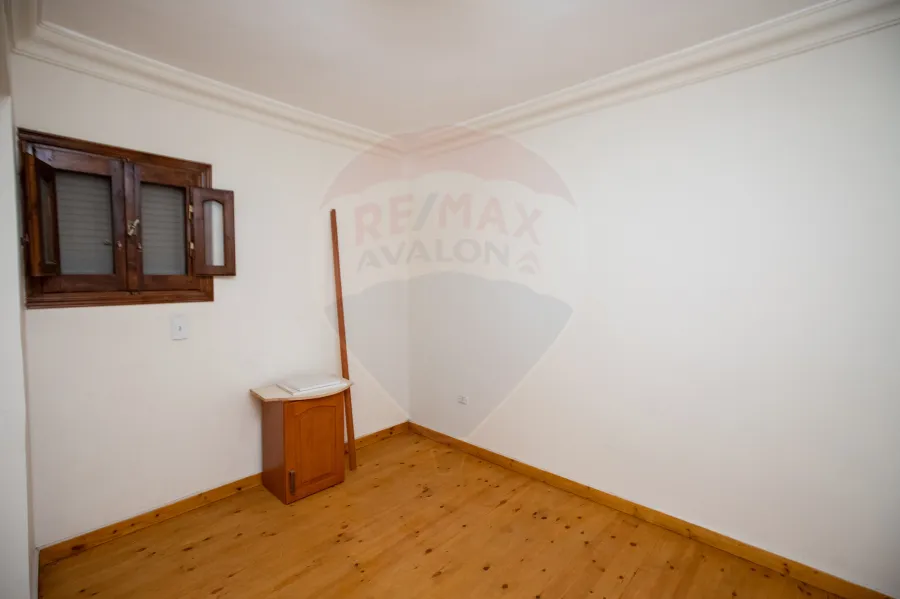 شقه للبيع 117م زيزينيا (خطوات من شارع أبوقير)