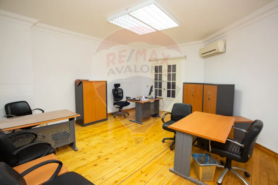 شقة إداري للبيع 175 م سموحة (المربع الذهبي)