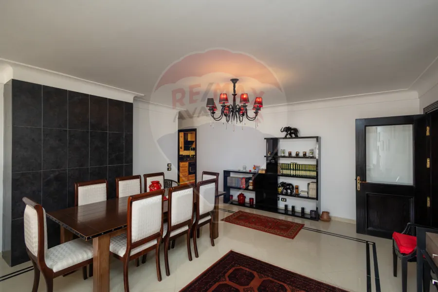Apartment for sale 220 m Smouha (Kirosez Building)