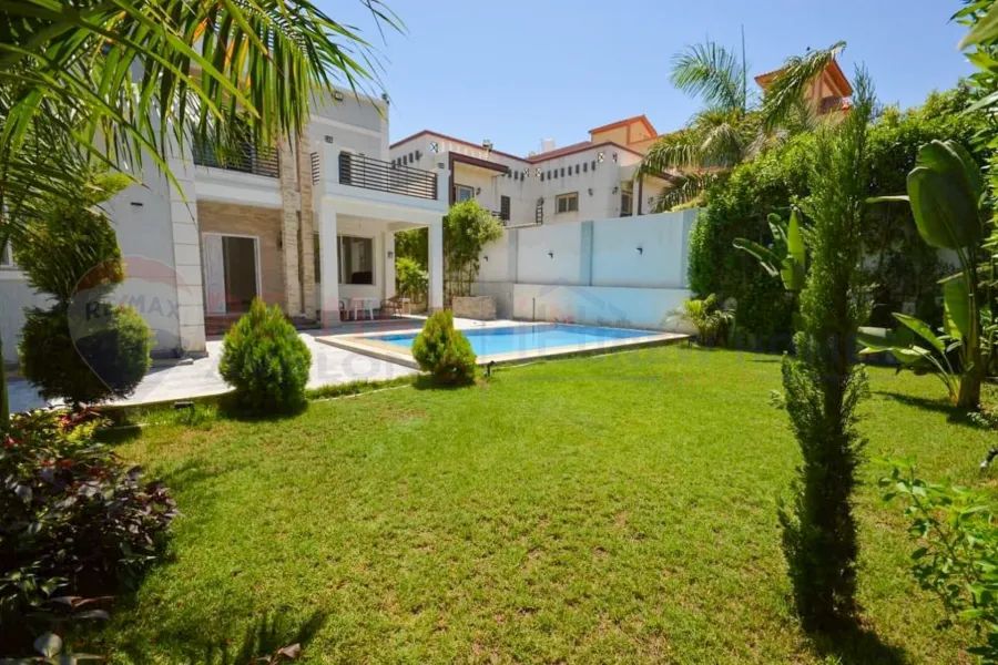 Standalone villa for sale 513 m King Mariout (Al-Kafoury st.)